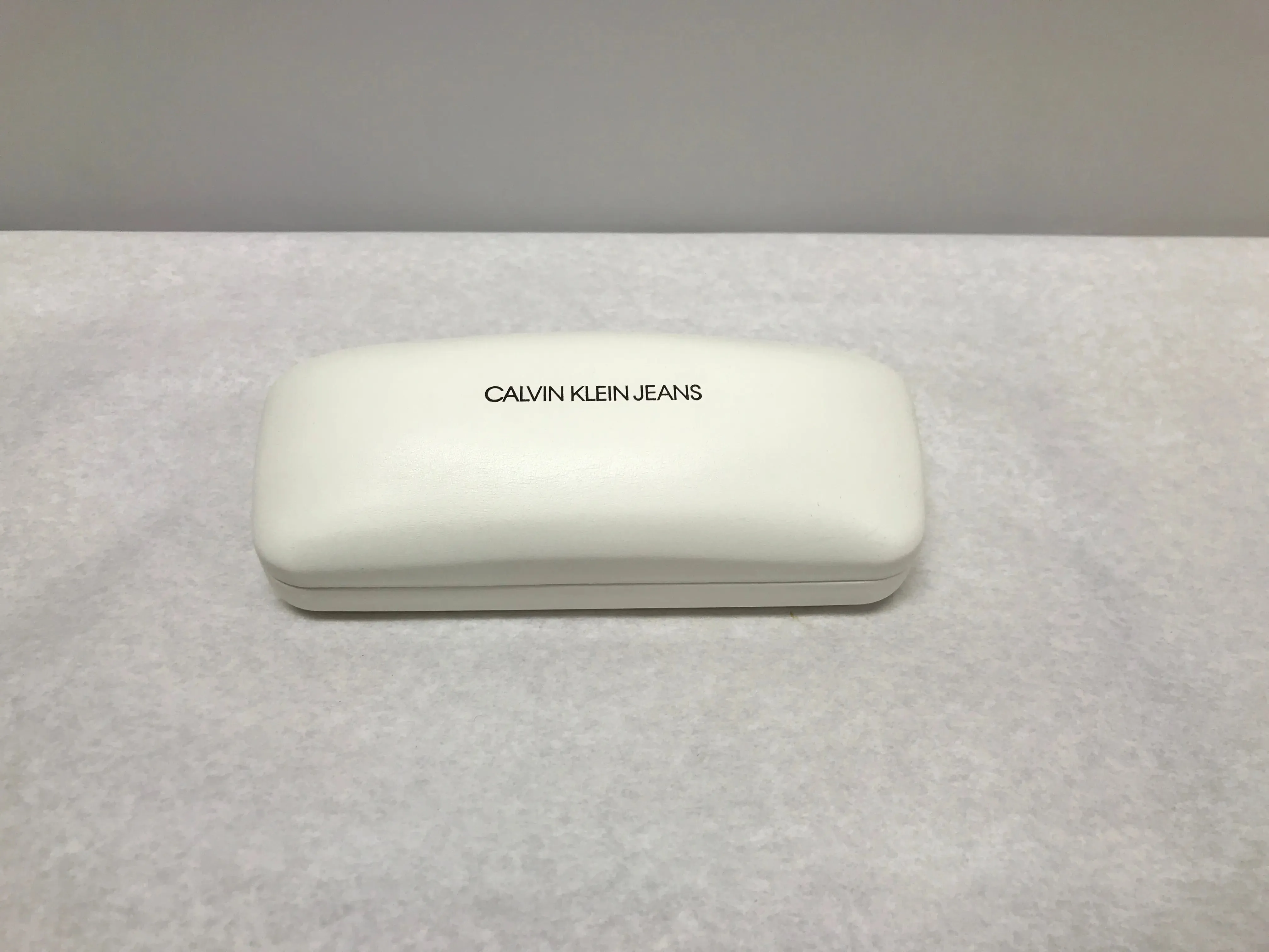 Calvin Klein Optical Logo Engraved Eye Glasses Hard Case | KMOPT-03