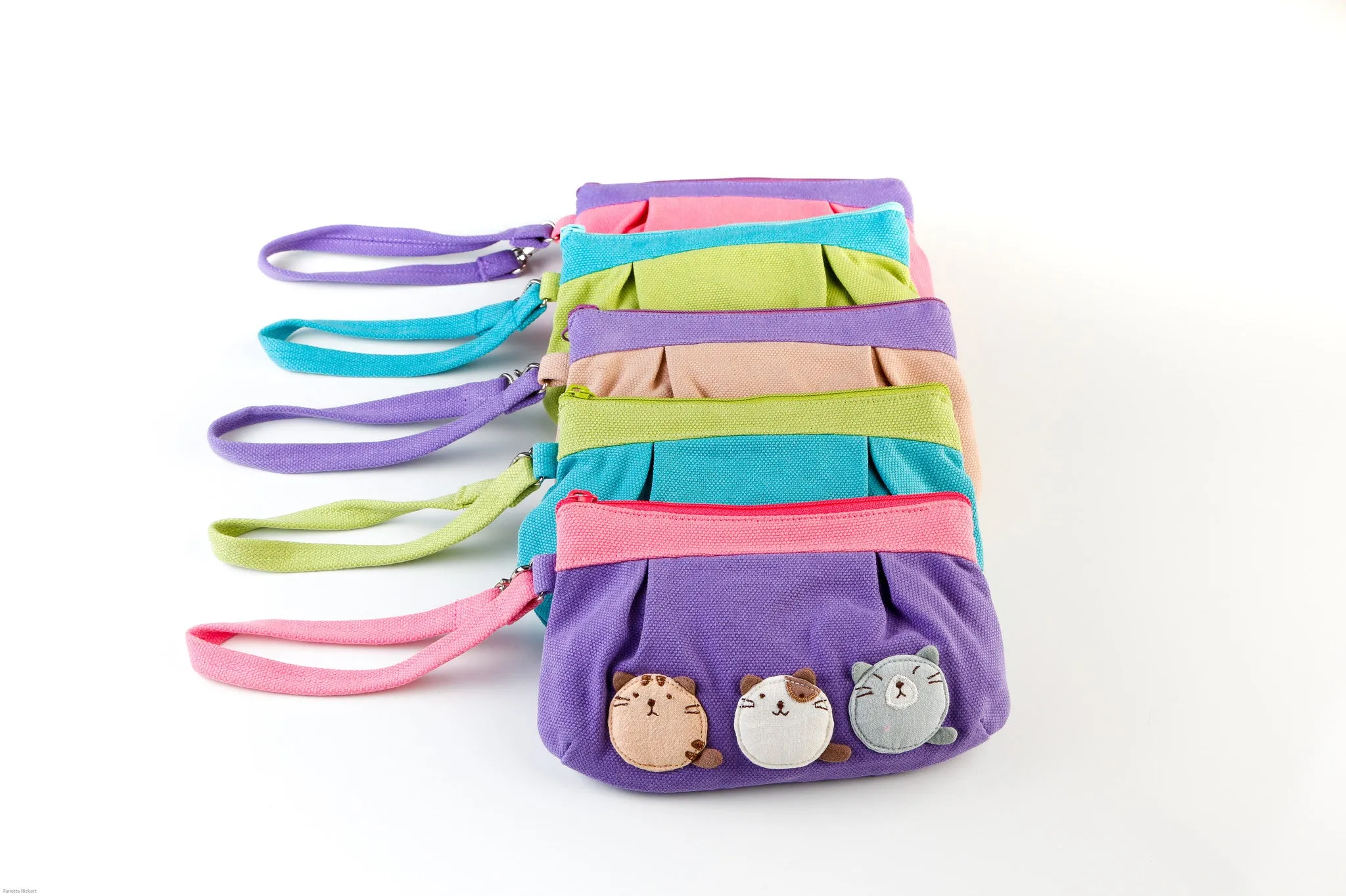 Cara Cat Pouch/Wristlet