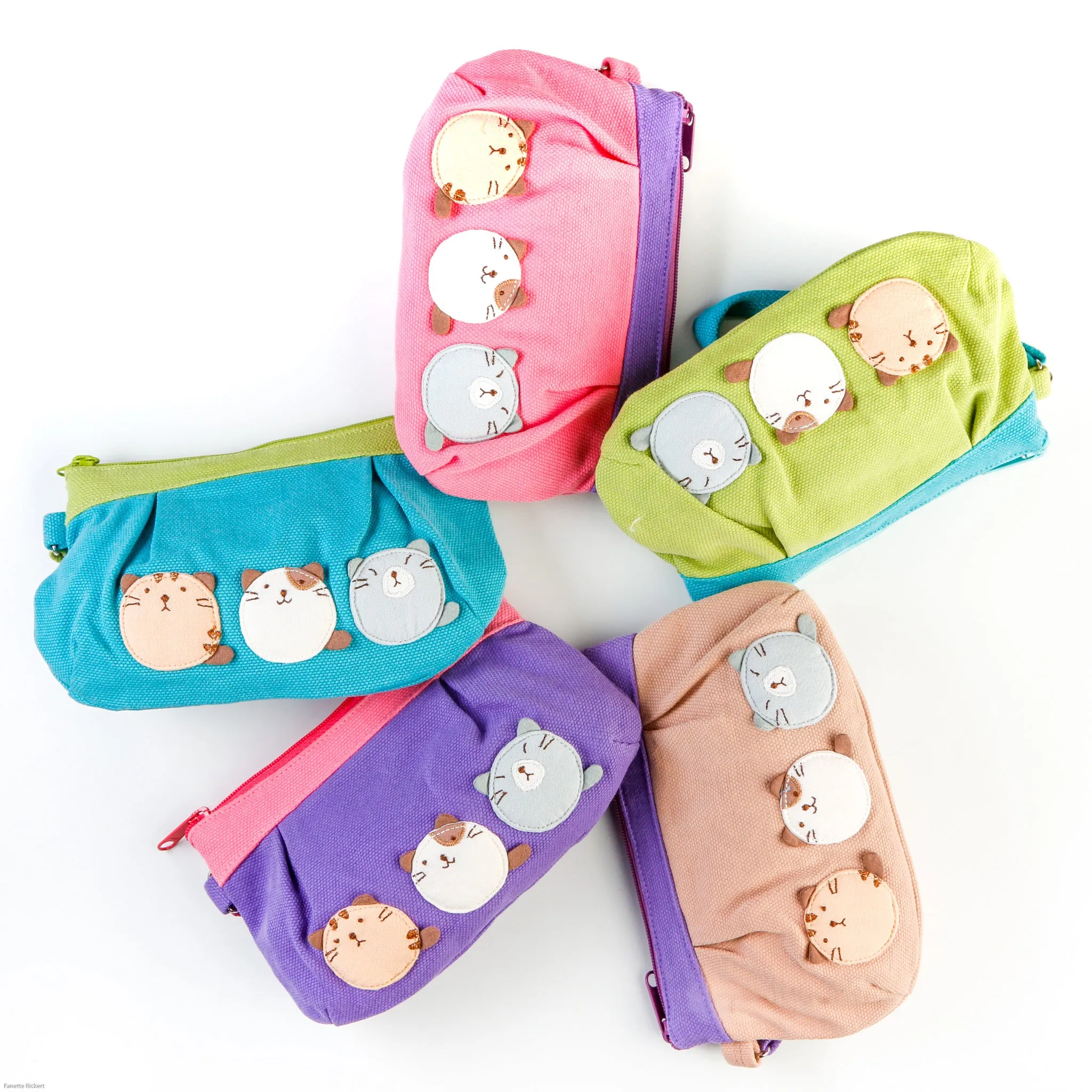 Cara Cat Pouch/Wristlet