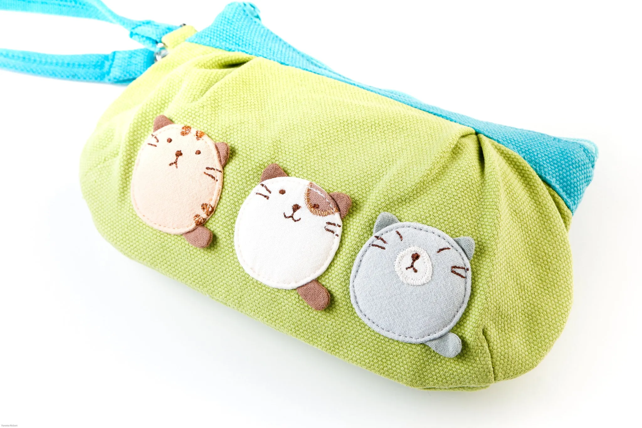Cara Cat Pouch/Wristlet