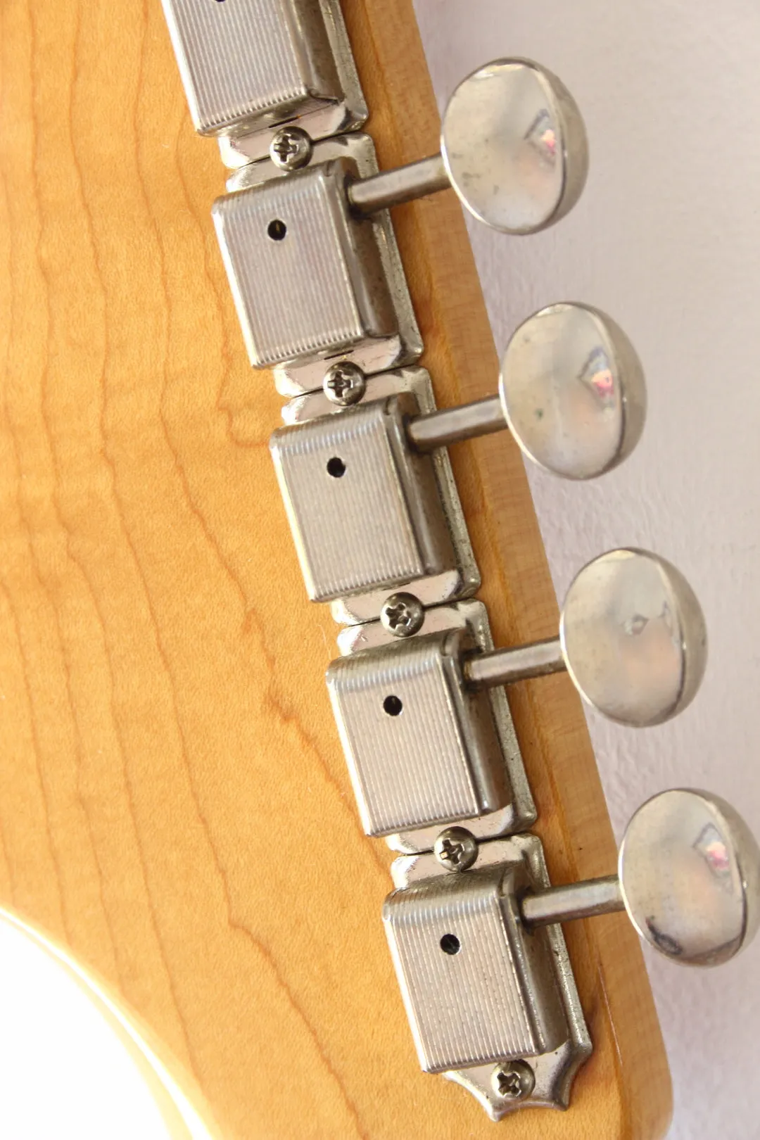 Fender '66 Reissue Jaguar JG66-85 Candy Apple Red 1997-00